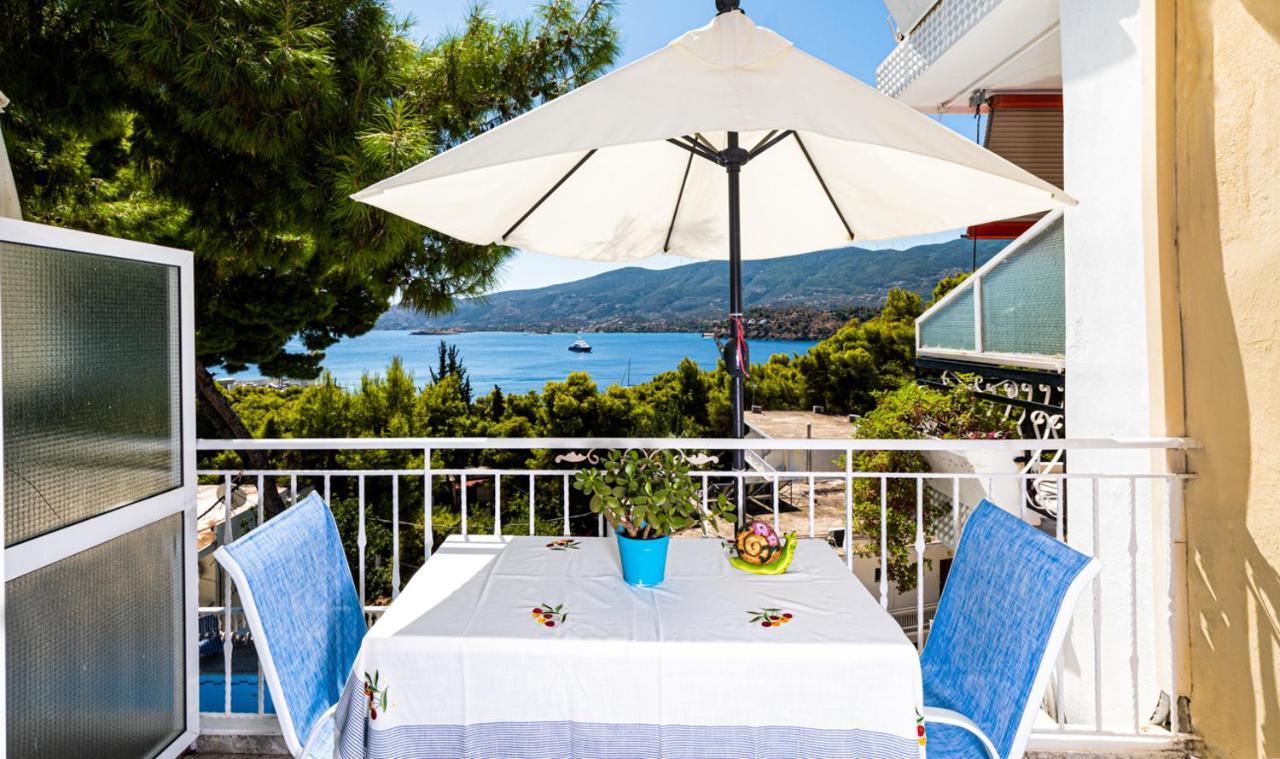 Lions Apartments Poros Town Eksteriør billede