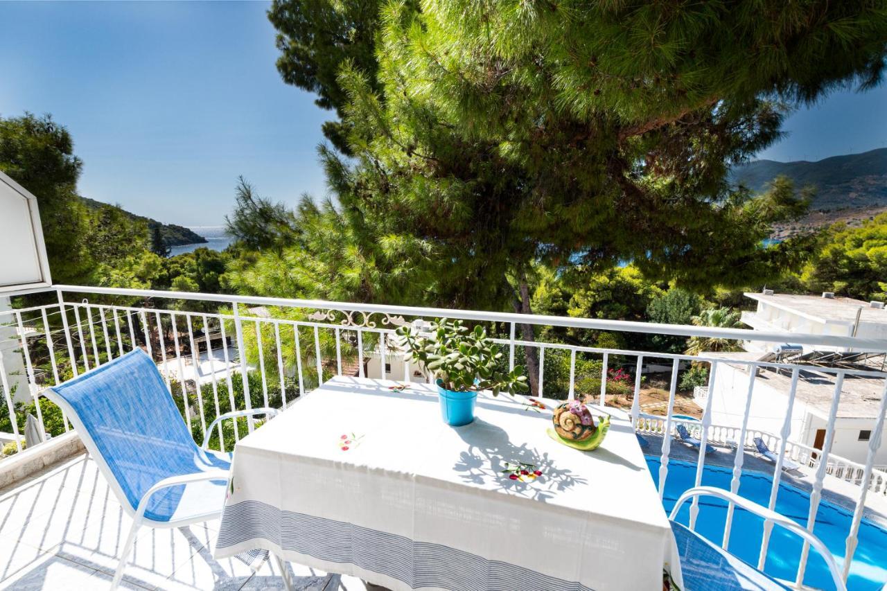 Lions Apartments Poros Town Eksteriør billede