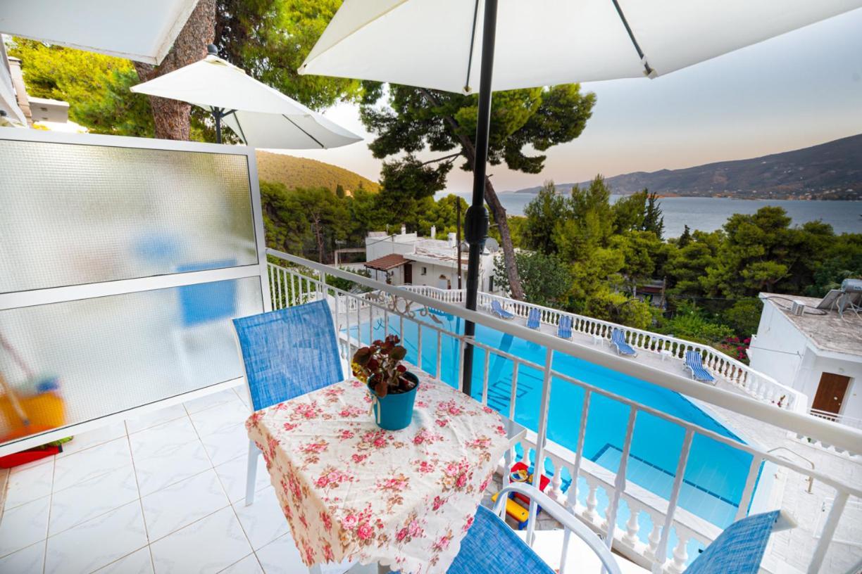 Lions Apartments Poros Town Eksteriør billede