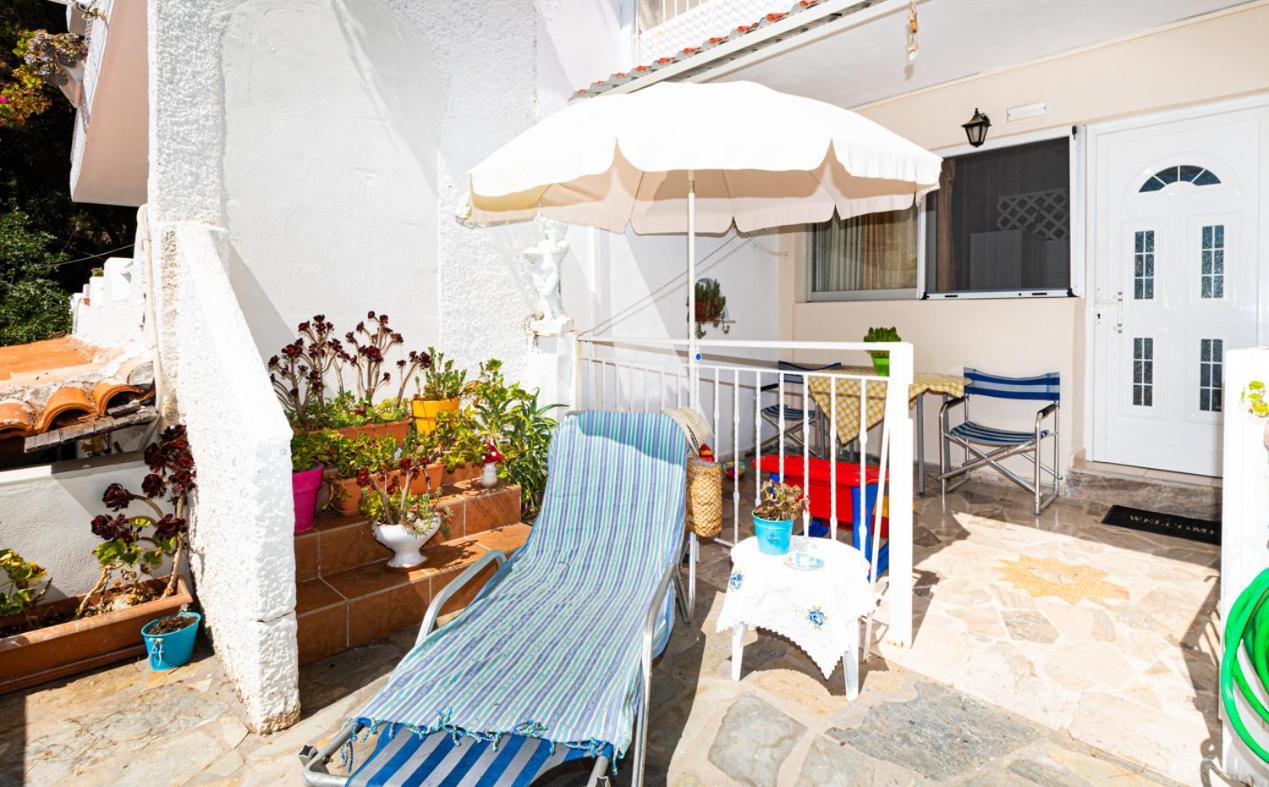 Lions Apartments Poros Town Eksteriør billede
